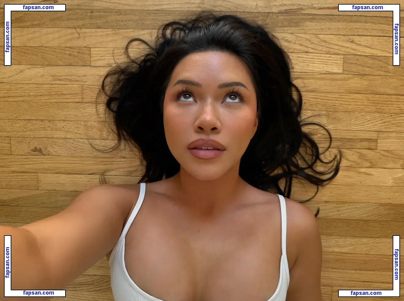 Julia Kelly голая фото #0909 с Онлифанс