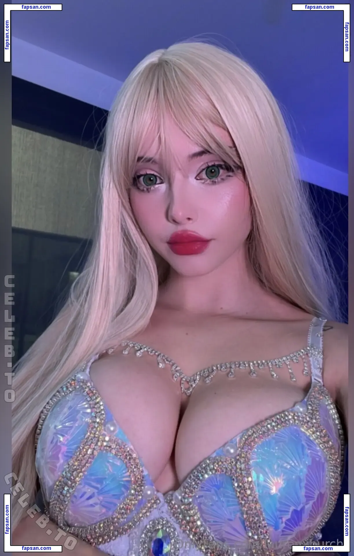 Julia & Lauren Burch голая фото #0006 с Онлифанс