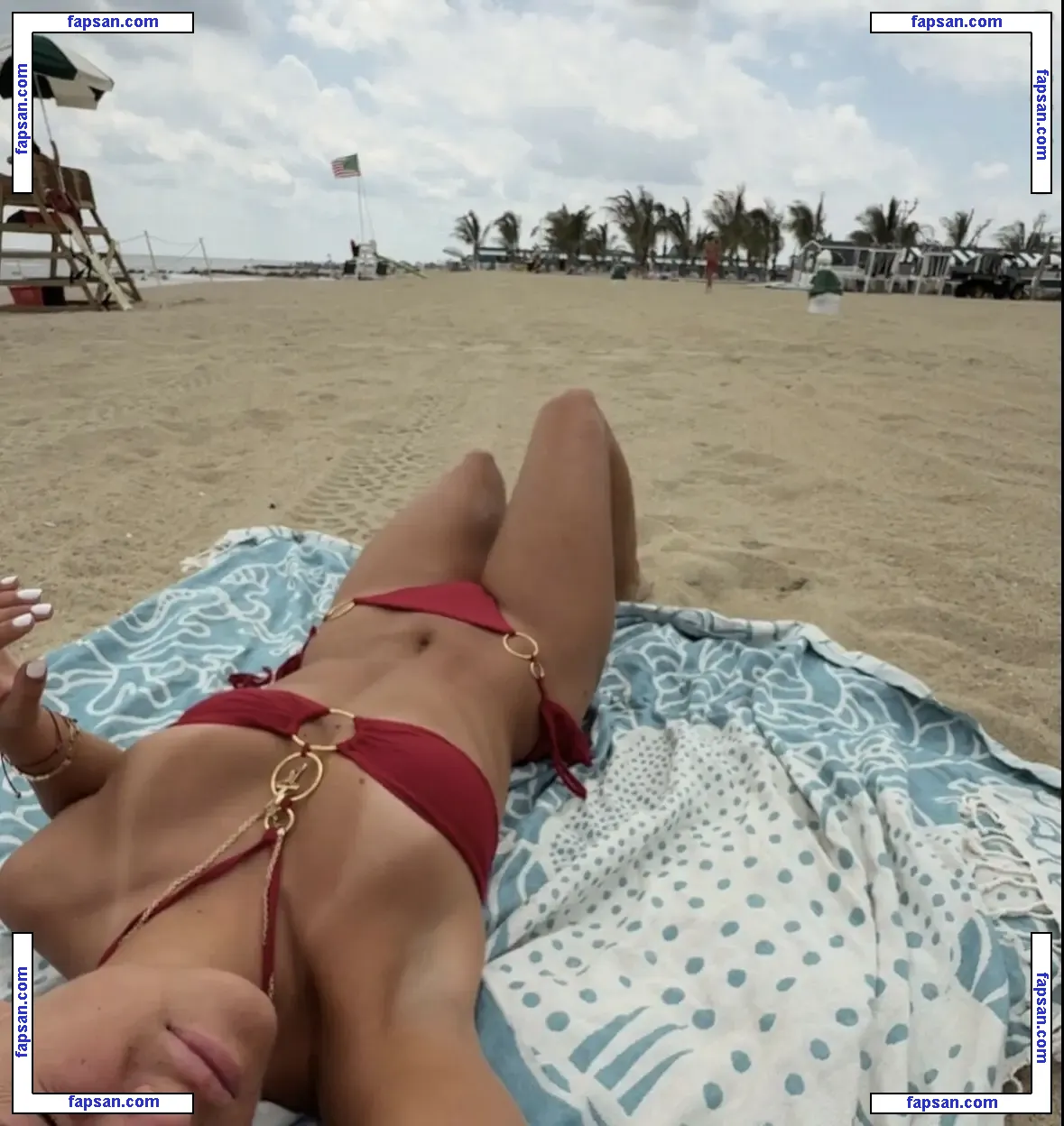 Julia Molinari голая фото #0005 с Онлифанс