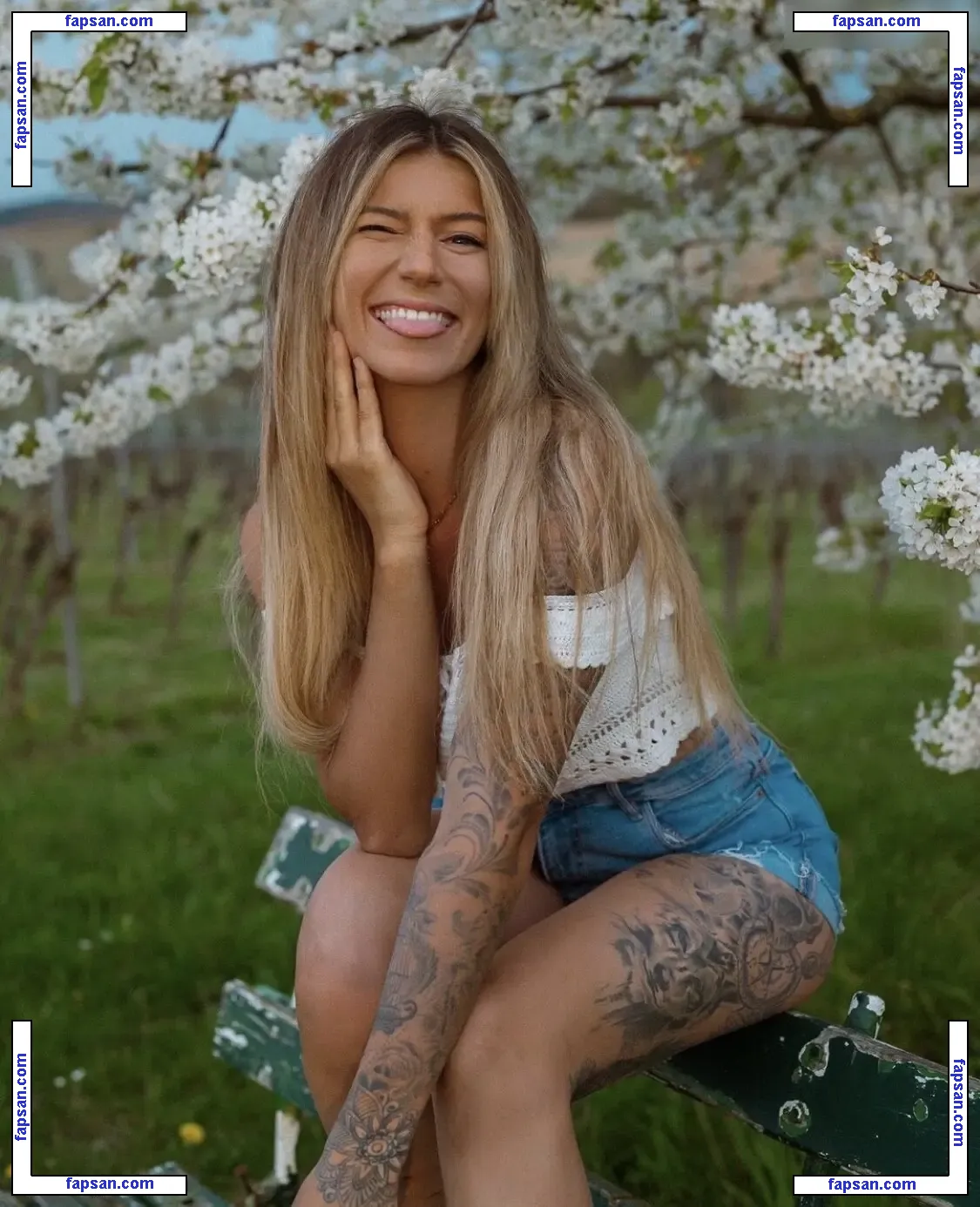 Julia Schäfer nude photo #0030 from OnlyFans