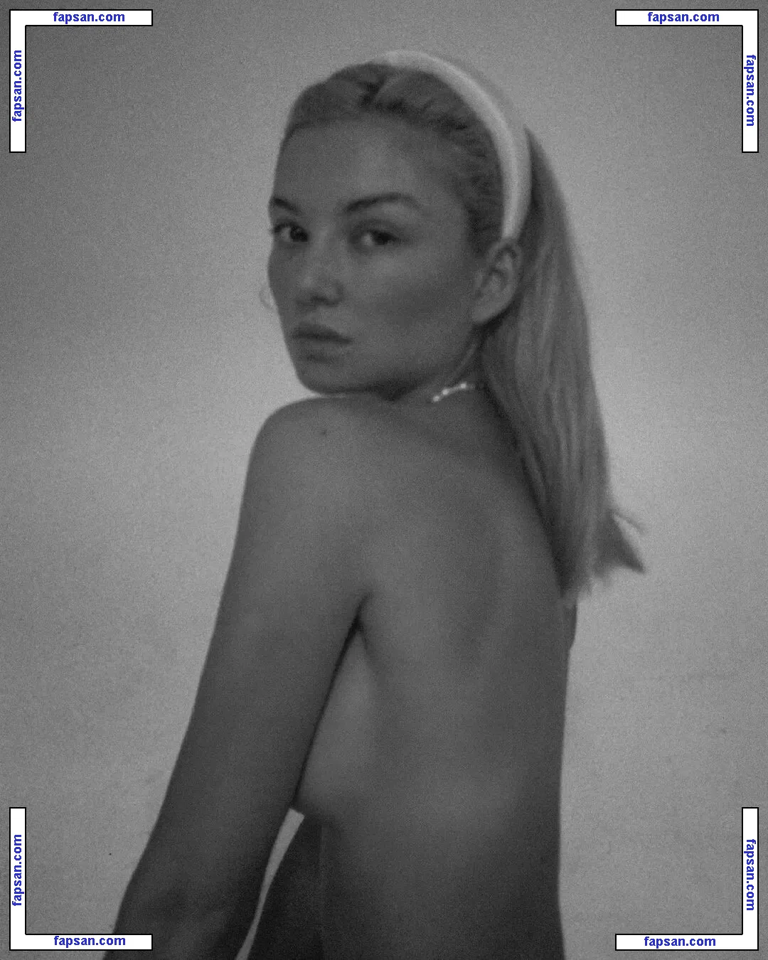 Julia Wulf nude photo #0202 from OnlyFans