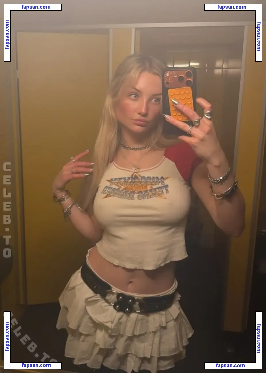 Julia Wulf голая фото #0235 с Онлифанс