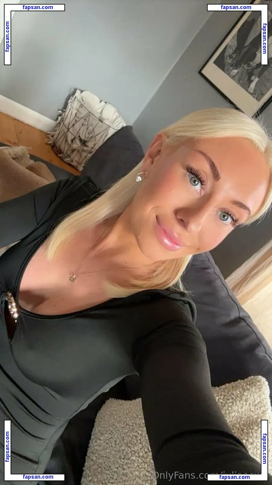 juliaaswe nude photo #0014 from OnlyFans