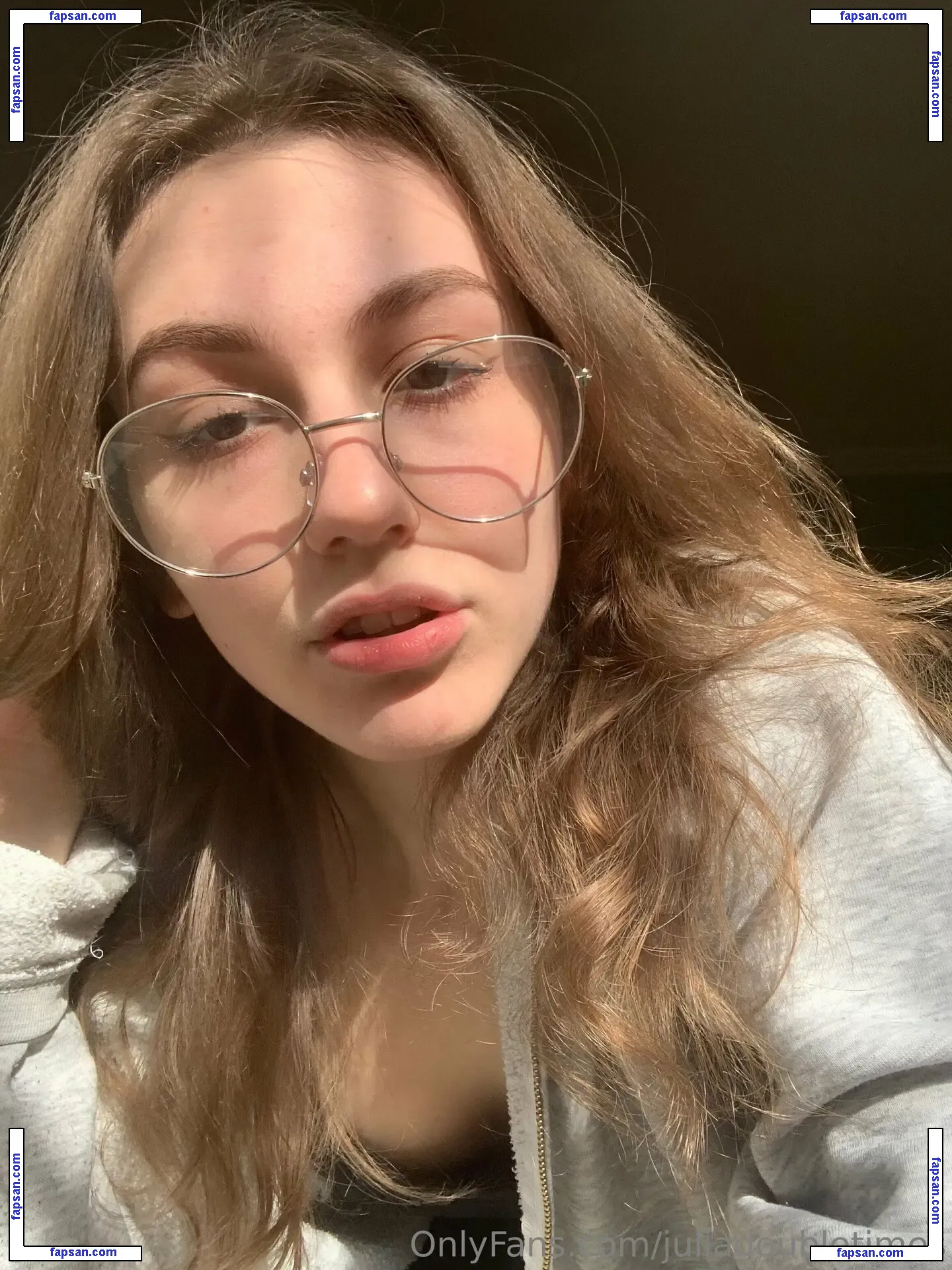 juliadoubletimes nude photo #0002 from OnlyFans