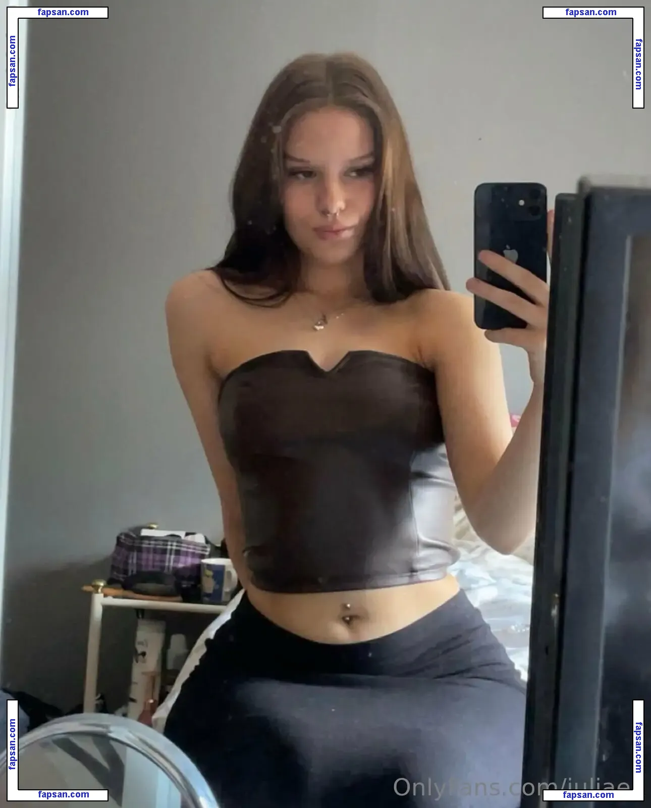 juliaek nude photo #0001 from OnlyFans