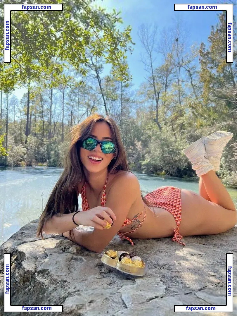 juliaernst nude photo #0007 from OnlyFans
