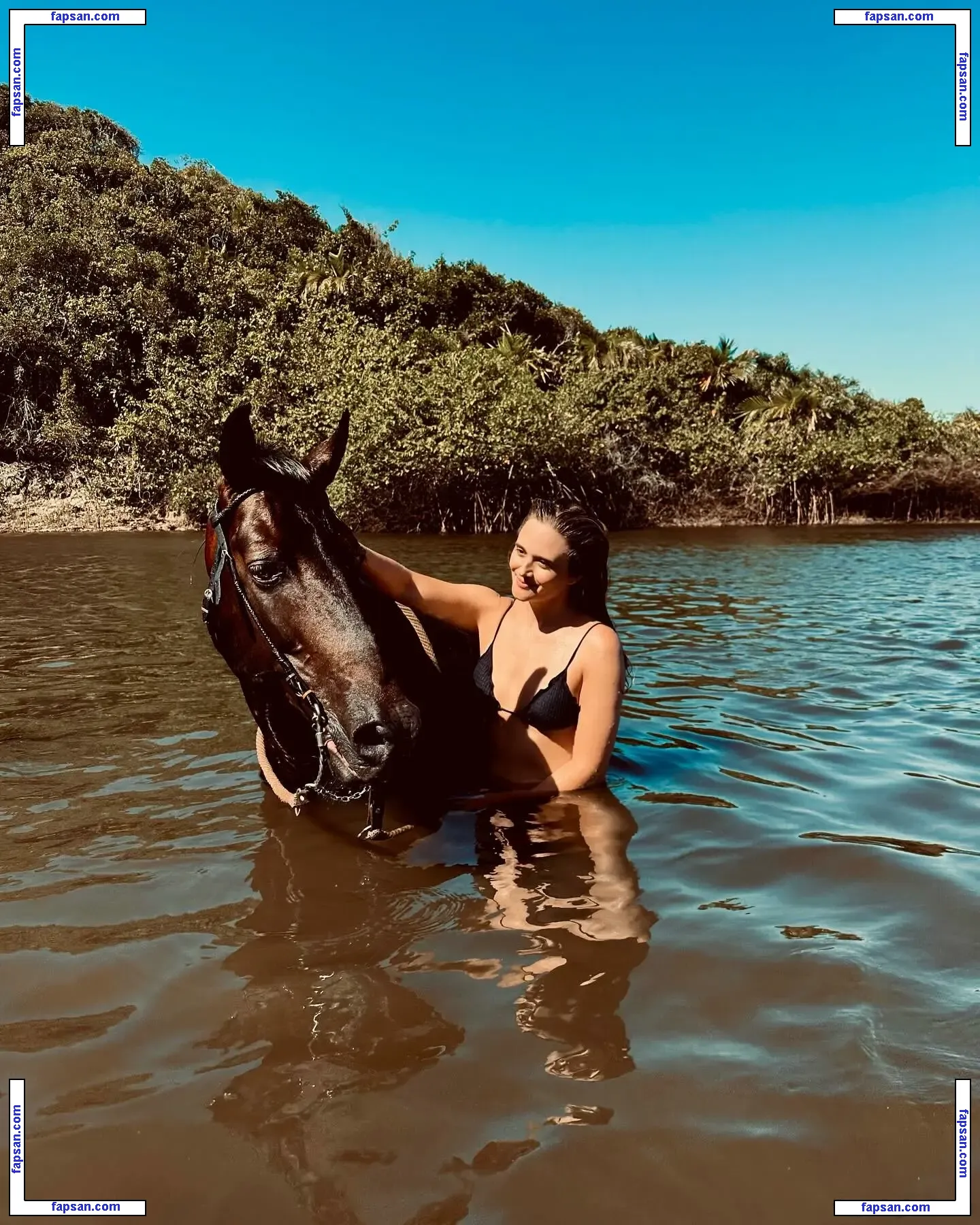 juliana paiva nude photo #0019 from OnlyFans