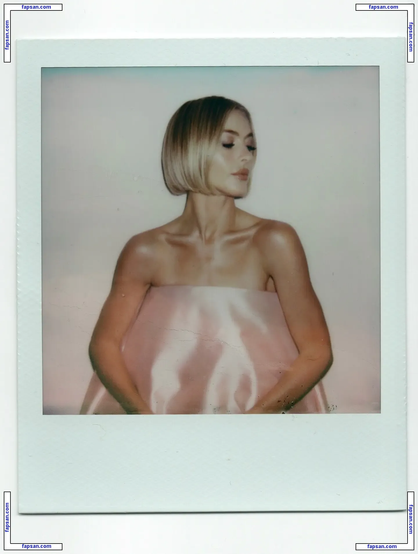 Julianne Hough nude photo #2512 from OnlyFans