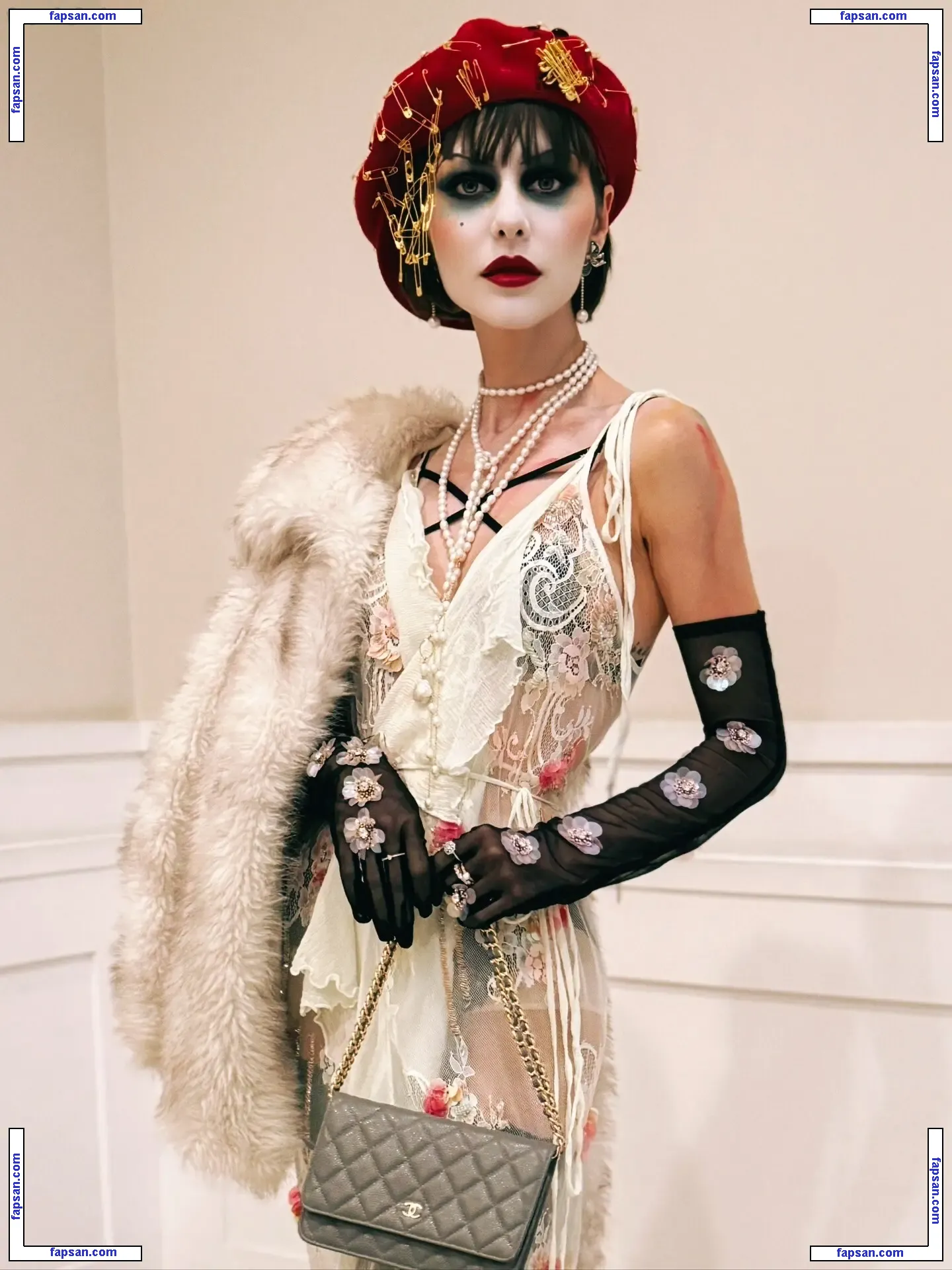 Julianne Trevisol nude photo #0069 from OnlyFans