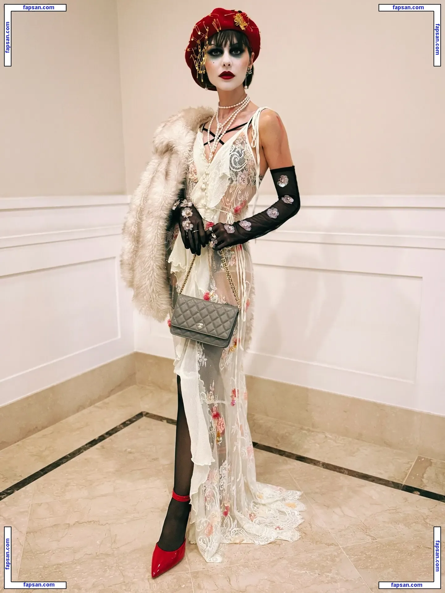 Julianne Trevisol nude photo #0070 from OnlyFans