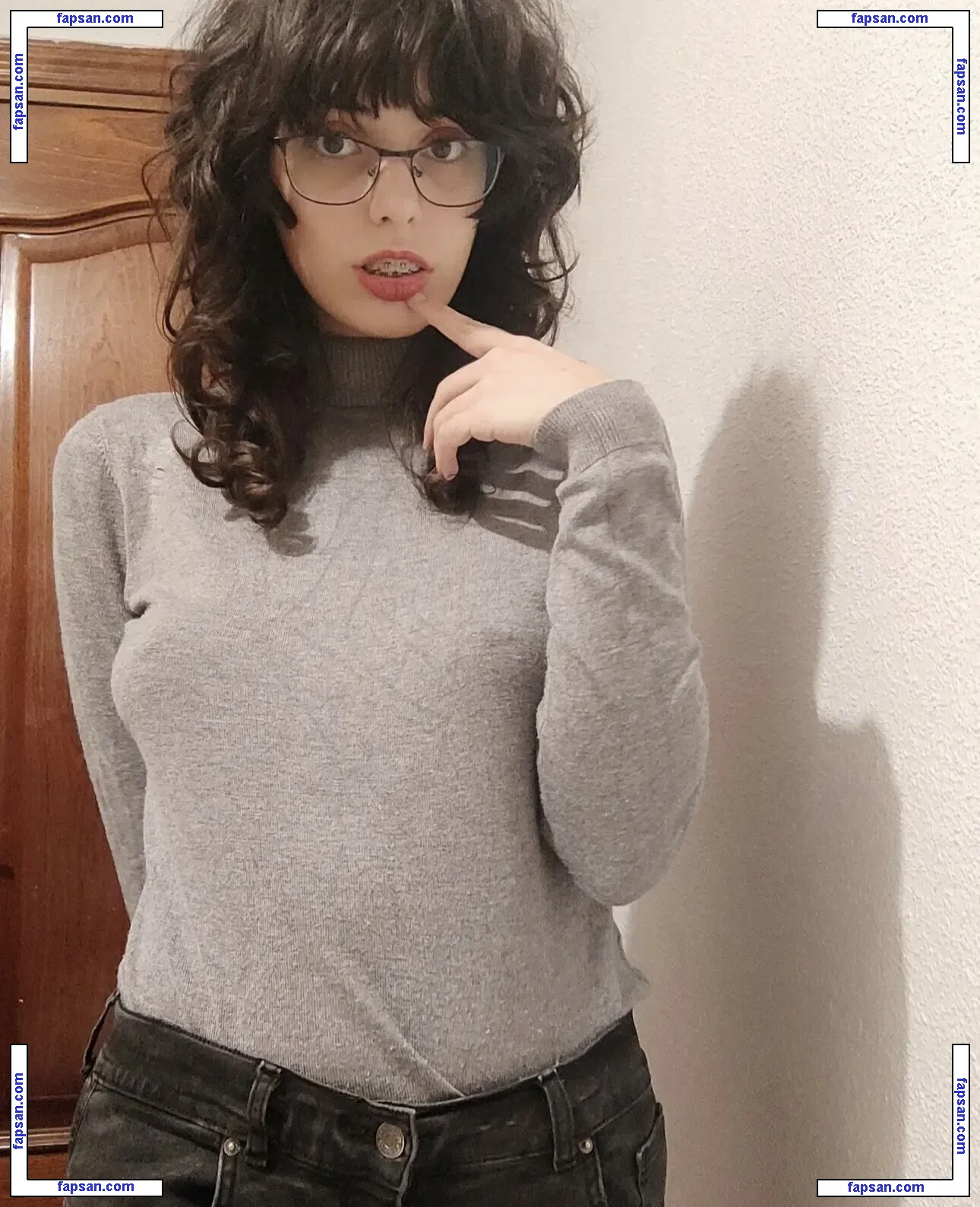 juliaspanish20 nude photo #0001 from OnlyFans