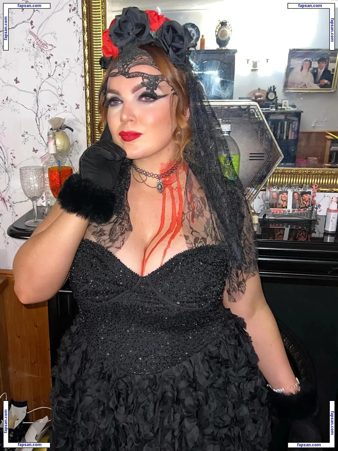 Julie Donaldson nude photo #0016 from OnlyFans