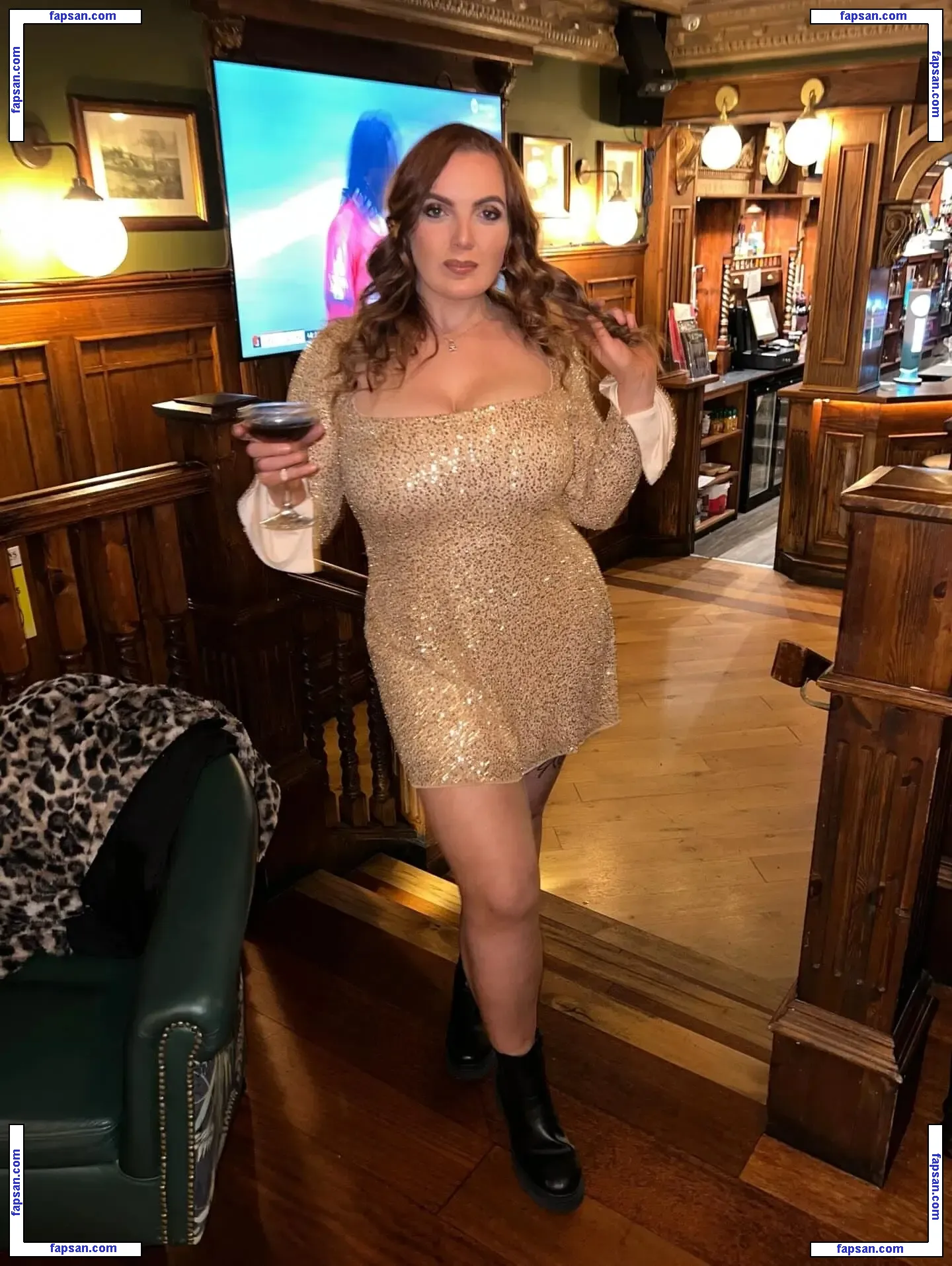 Julie Donaldson nude photo #0017 from OnlyFans