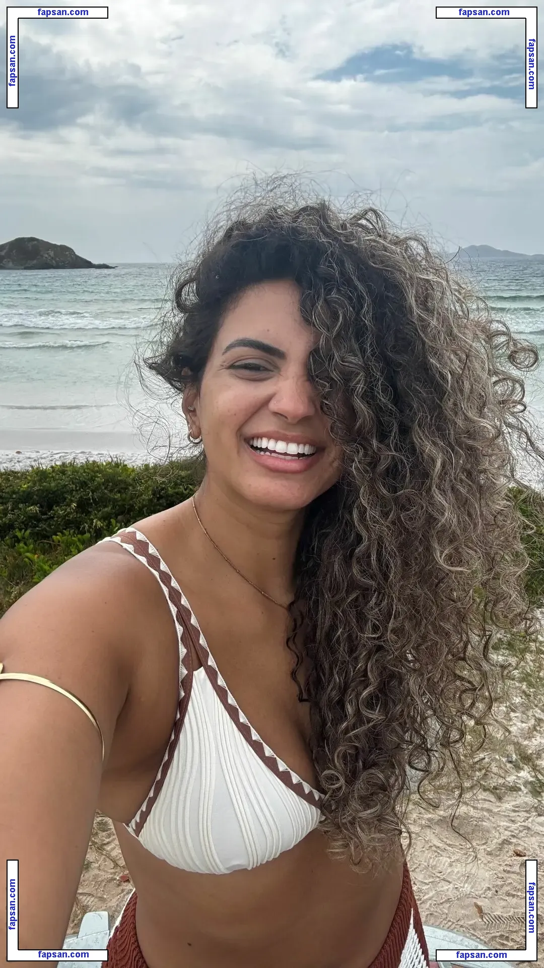 Julie Santos голая фото #0013 с Онлифанс