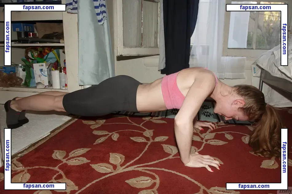 Julie Wheeler nude photo #0011 from OnlyFans