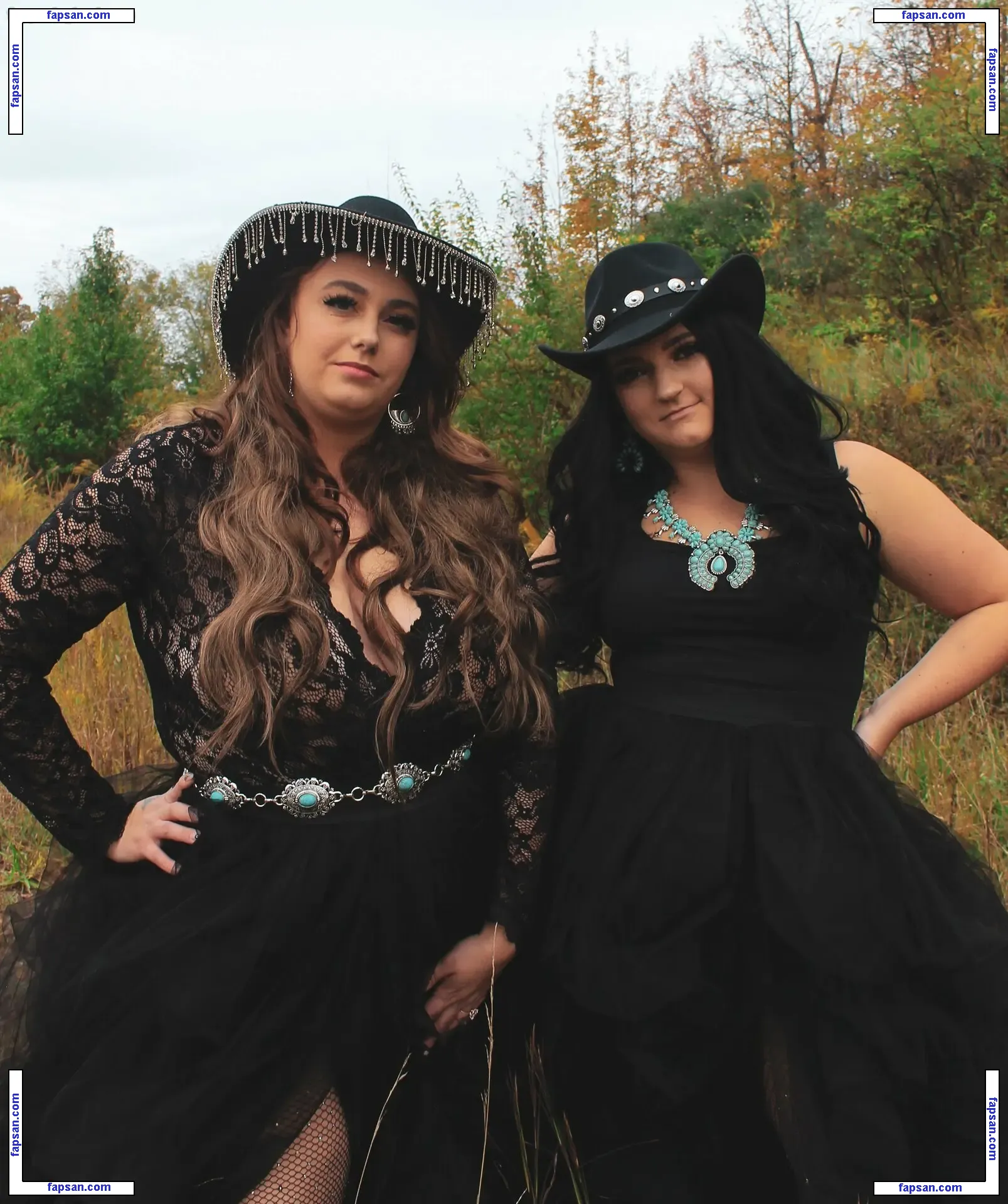 Julie1030 / Mariebaby1622 nude photo #0007 from OnlyFans