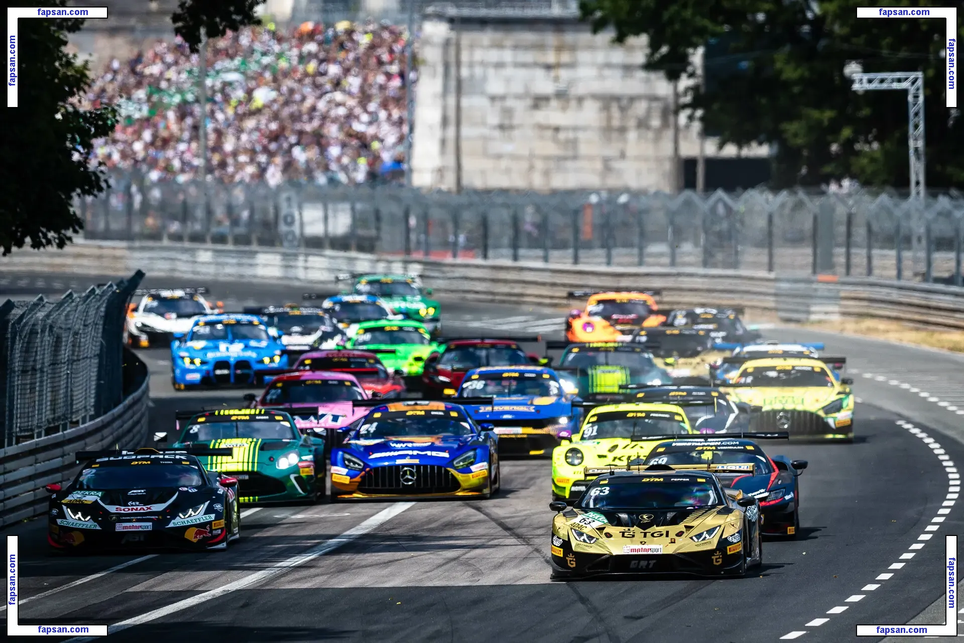 juliebacha голая фото #0006 с Онлифанс