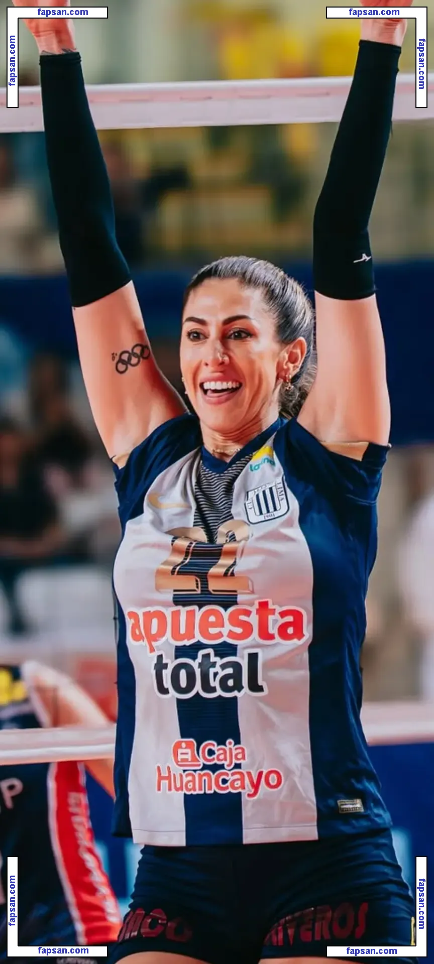 Julieta Lazcano голая фото #0003 с Онлифанс