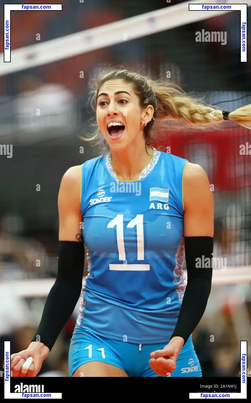 Julieta Lazcano голая фото #0017 с Онлифанс