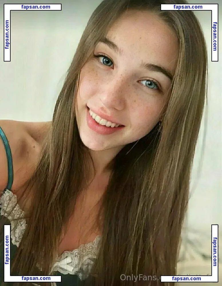 juliett_fox nude photo #0003 from OnlyFans