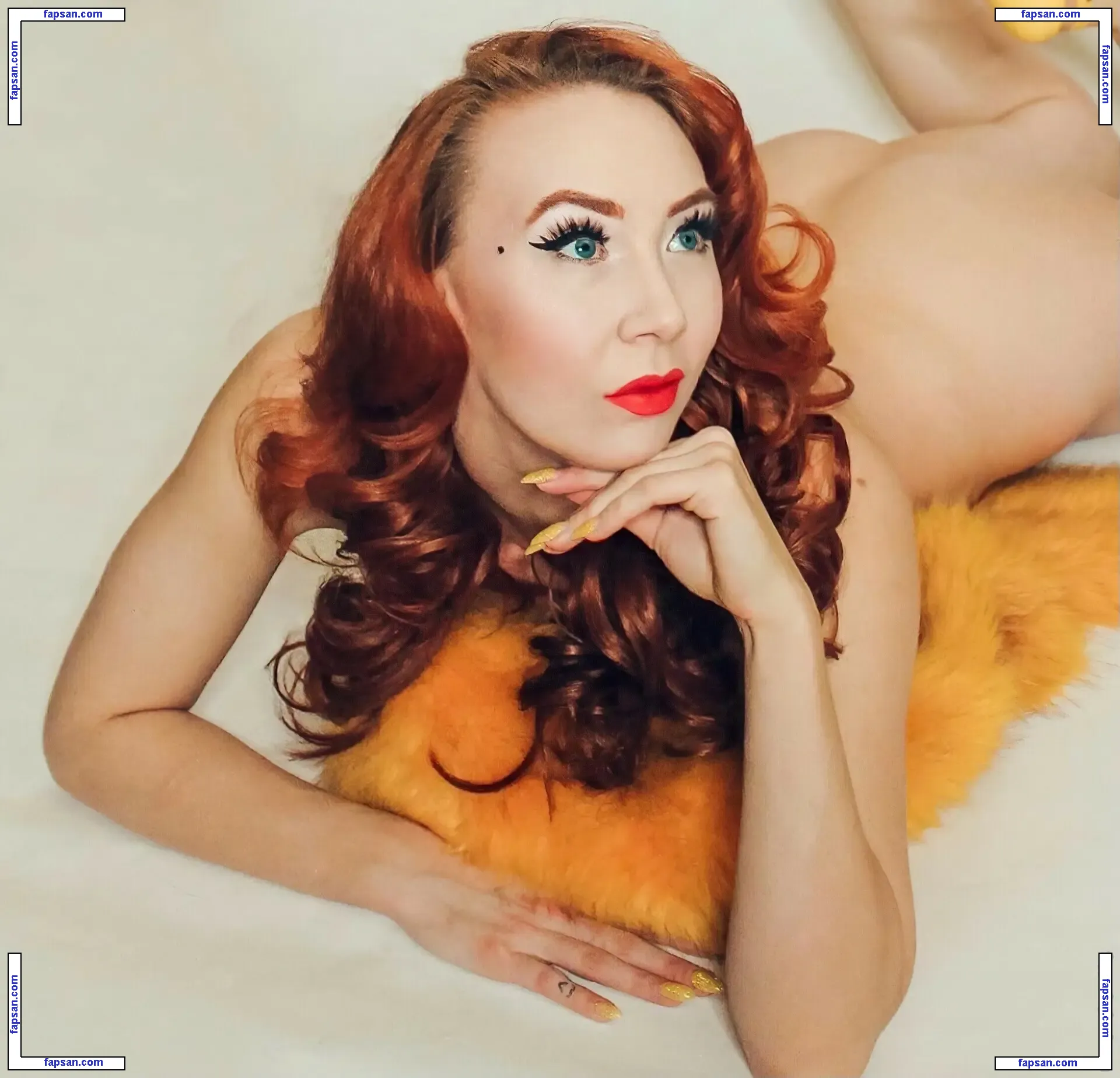 Juliette Electrique / Juliette_swordswallower / juliette_electrique nude photo #0006 from OnlyFans