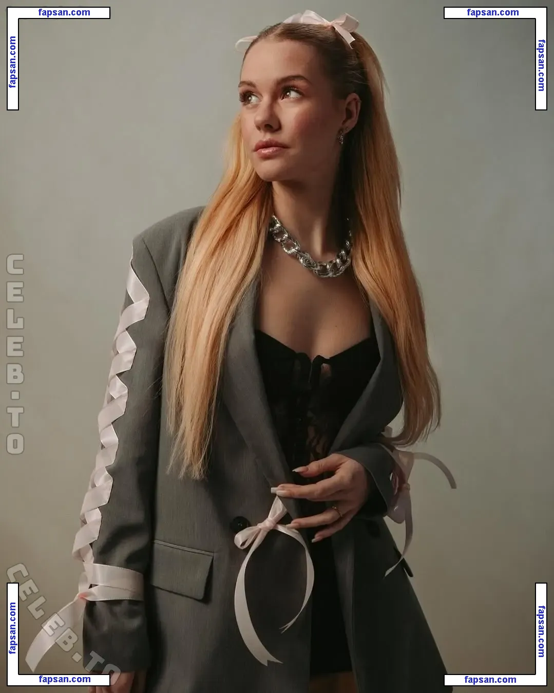 july.musik голая фото #0012 с Онлифанс