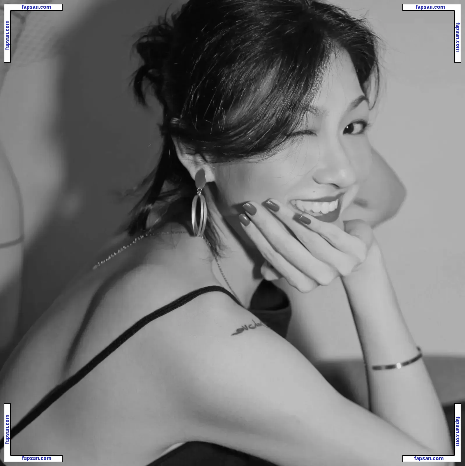 Junchi Cheung nude photo #0001 from OnlyFans