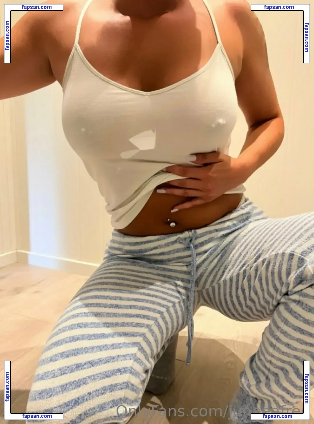 juneeafree nude photo #0005 from OnlyFans