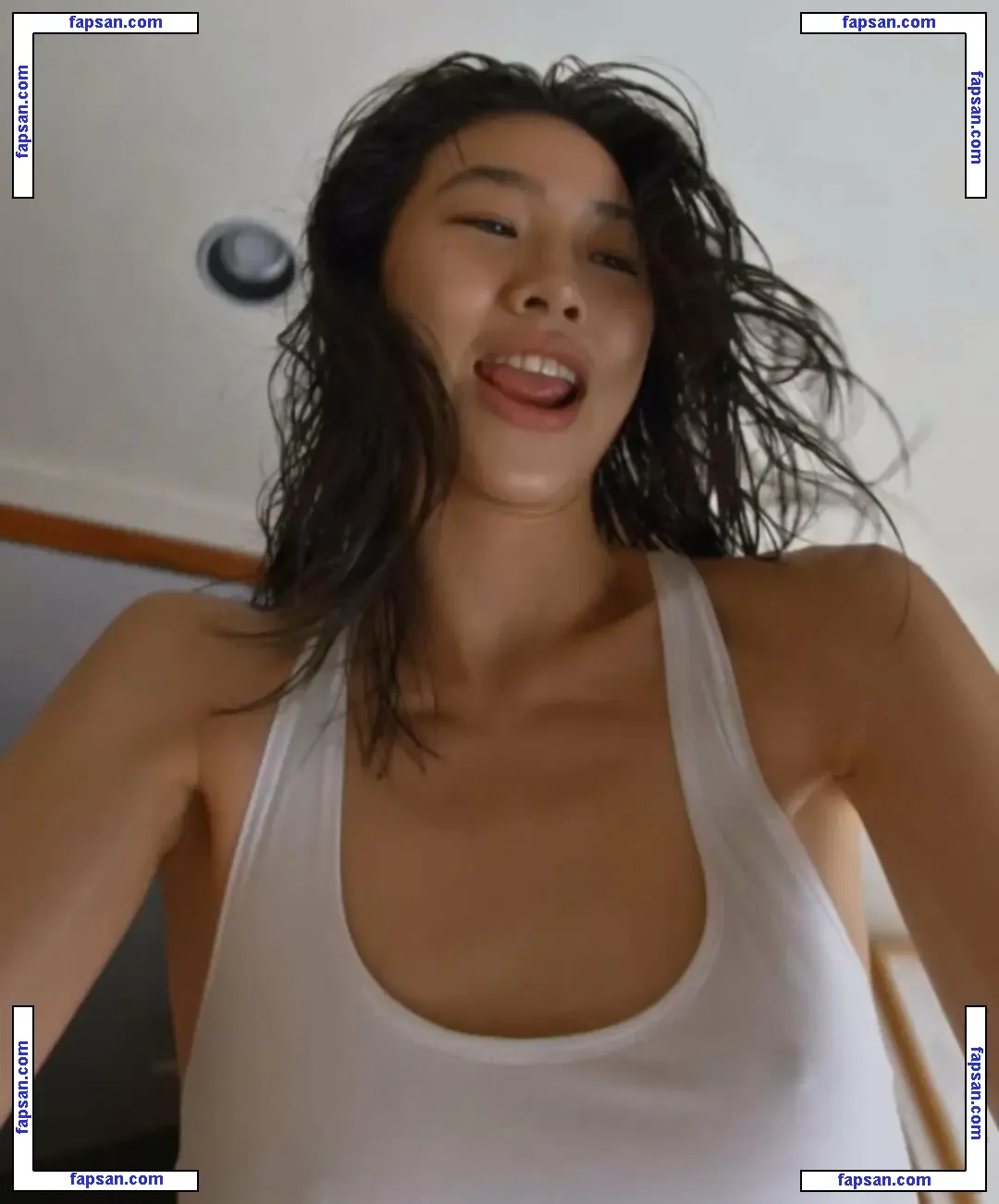 Jung Ho-yeon nude photo #0060 from OnlyFans