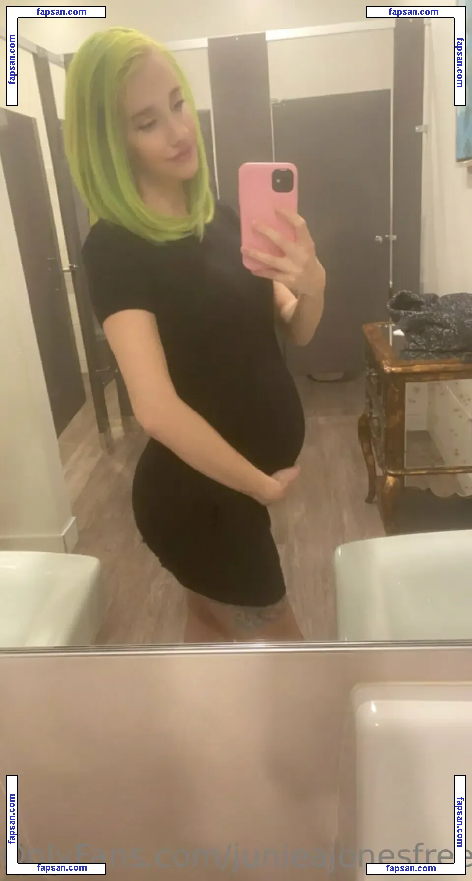 junieajonesfree nude photo #0007 from OnlyFans