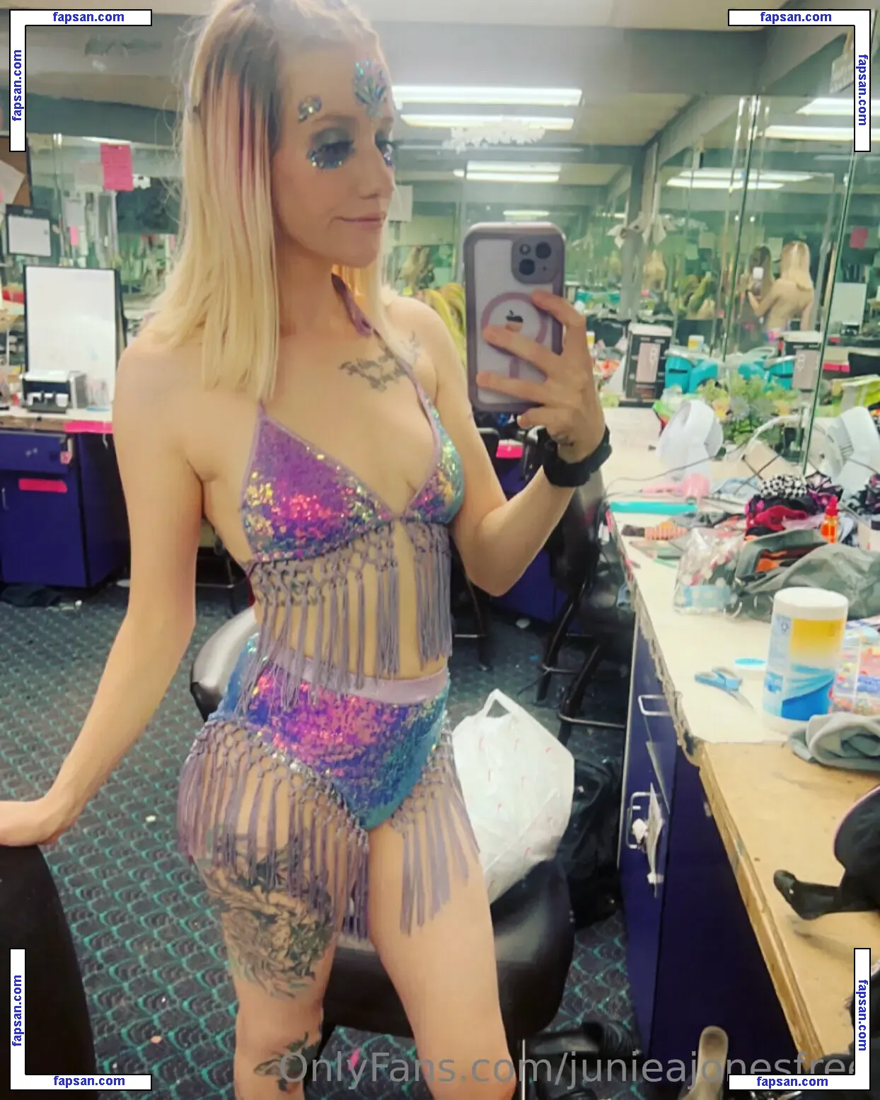 junieajonesfree nude photo #0010 from OnlyFans