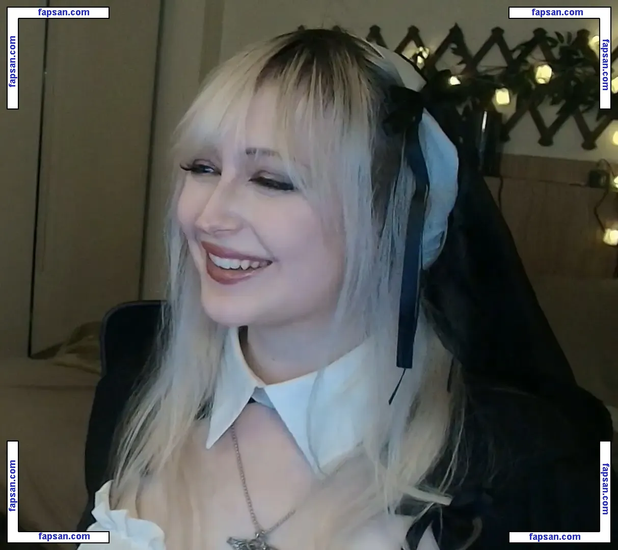 Juniper Actias nude photo #0039 from OnlyFans