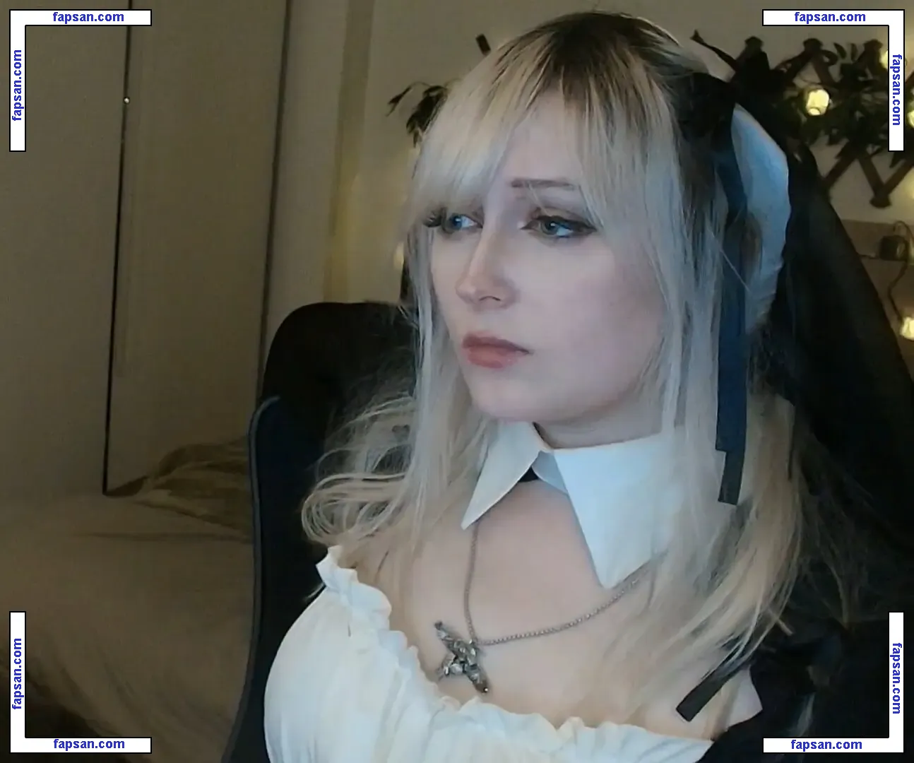 Juniper Actias nude photo #0042 from OnlyFans