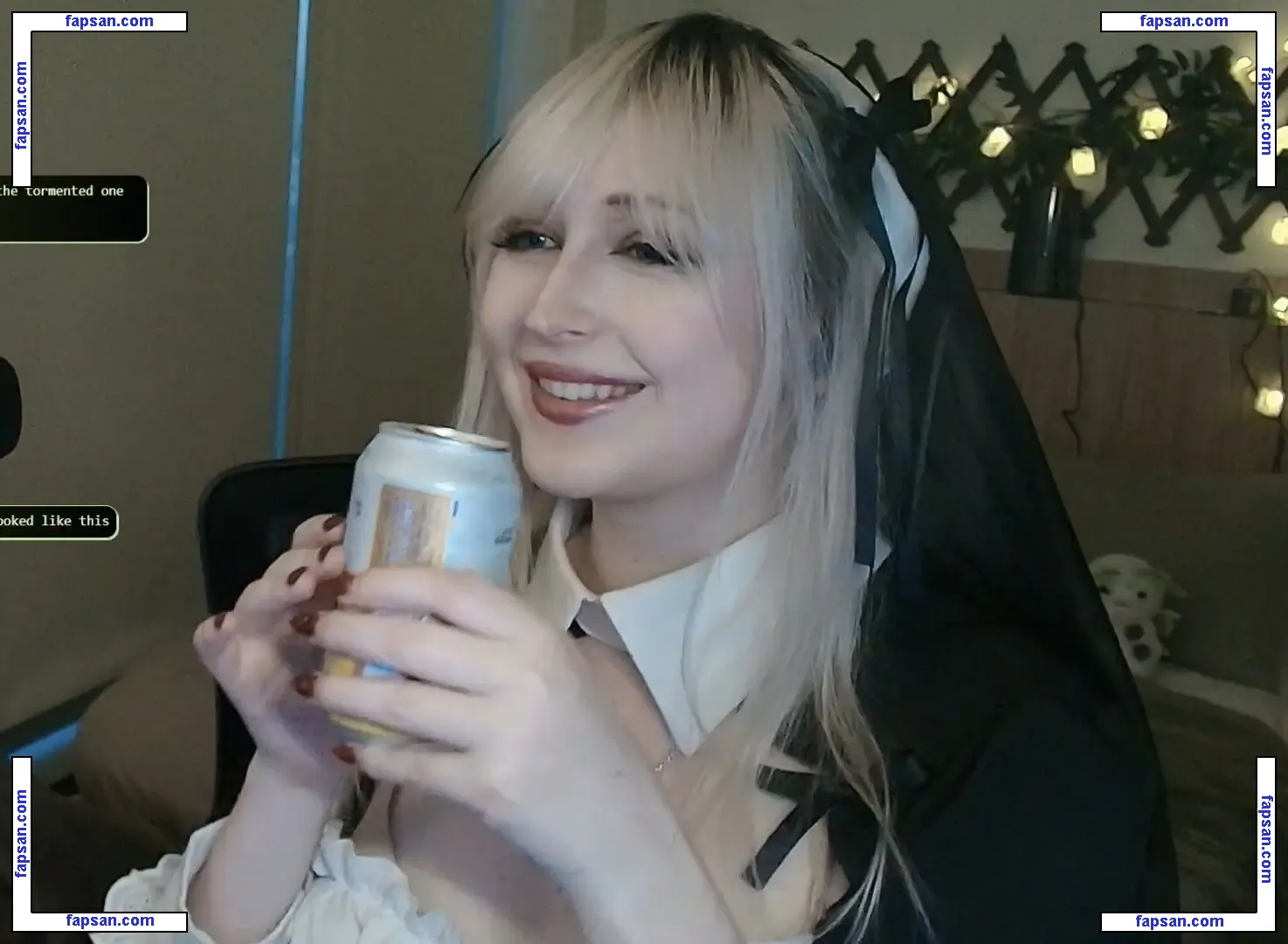 Juniper Actias nude photo #0046 from OnlyFans