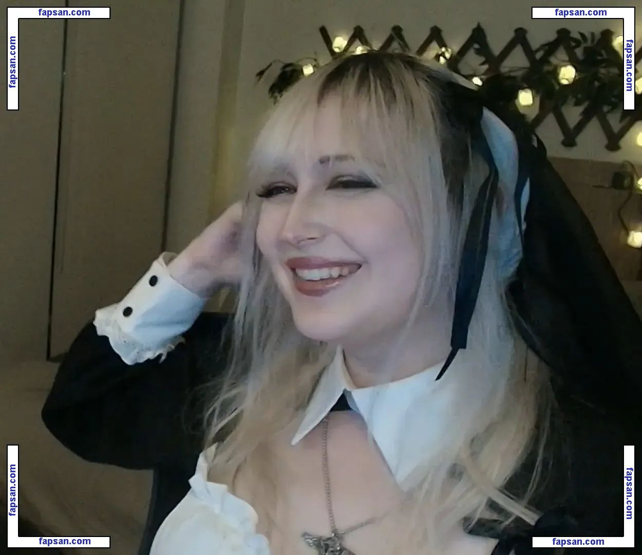 Juniper Actias nude photo #0052 from OnlyFans