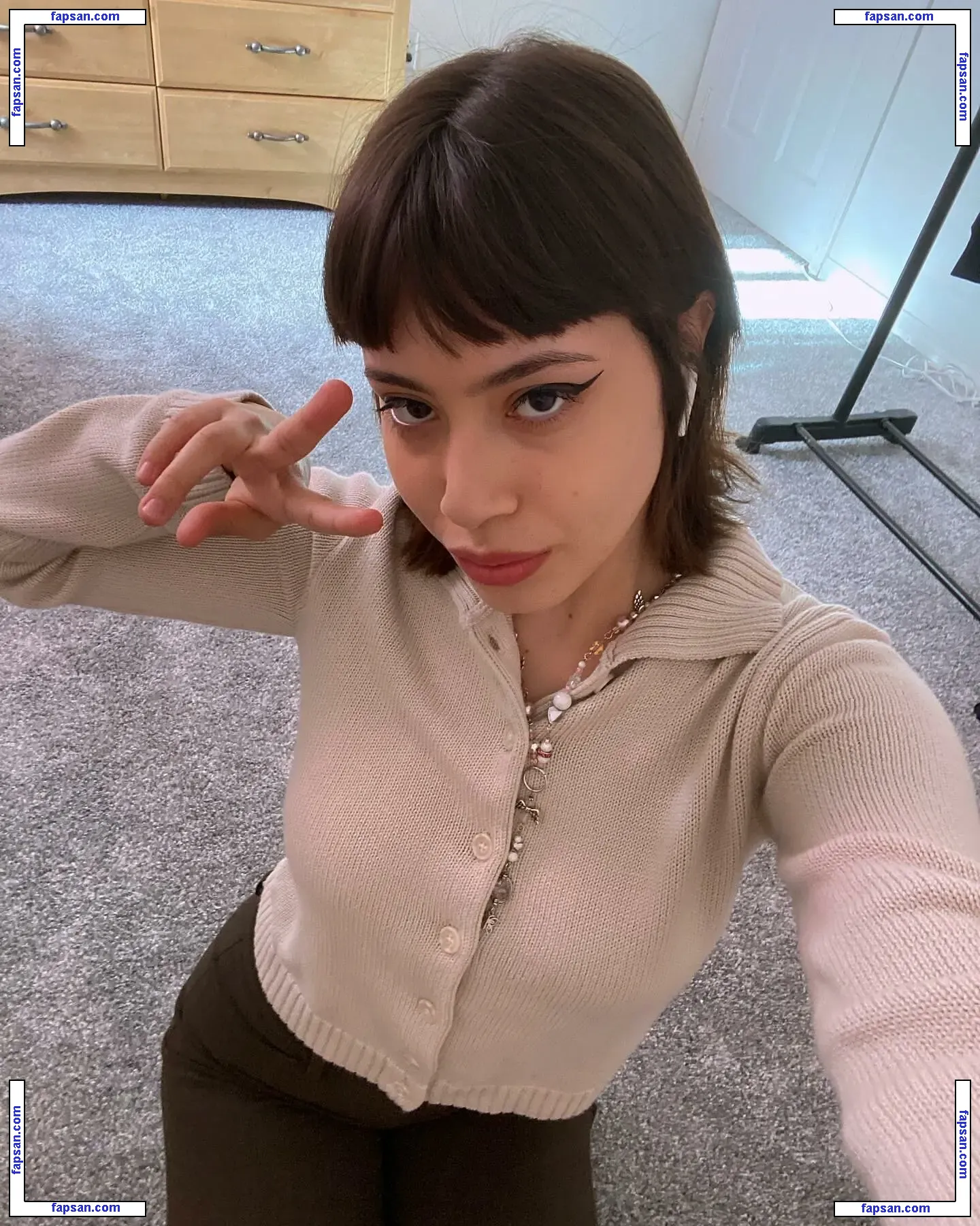 junoblu nude photo #0012 from OnlyFans