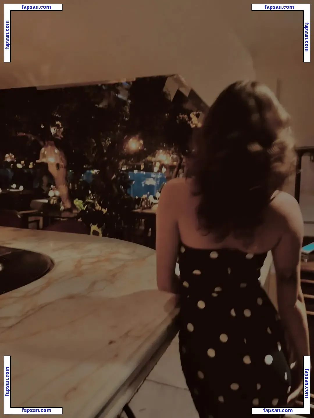 Jupiter Neptune голая фото #0003 с Онлифанс