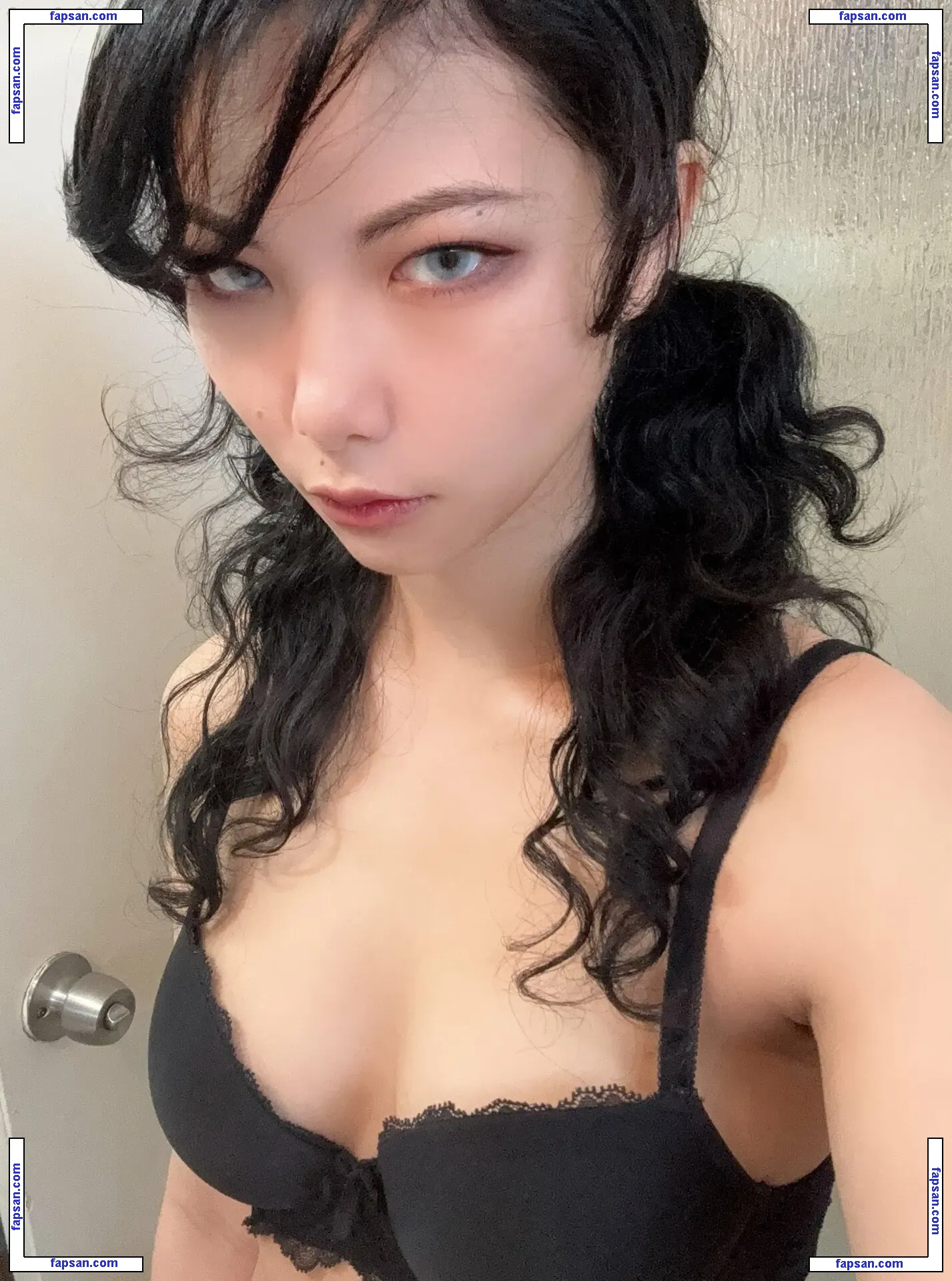 JupiterHulijing nude photo #0012 from OnlyFans