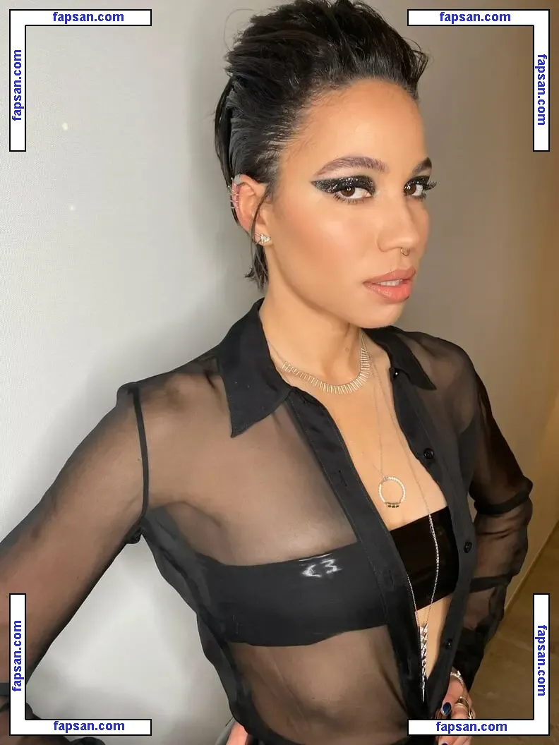 Jurnee Smollett-Bell голая фото #0114 с Онлифанс