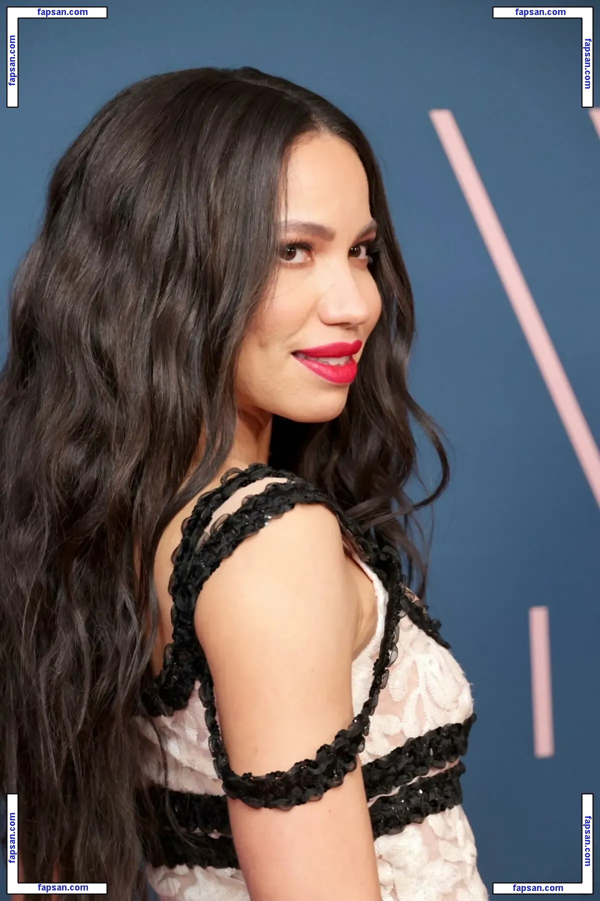Jurnee Smollett nude photo #0010 from OnlyFans