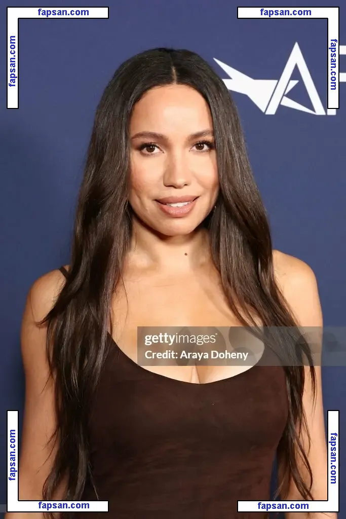 Jurnee Smollett nude photo #0170 from OnlyFans