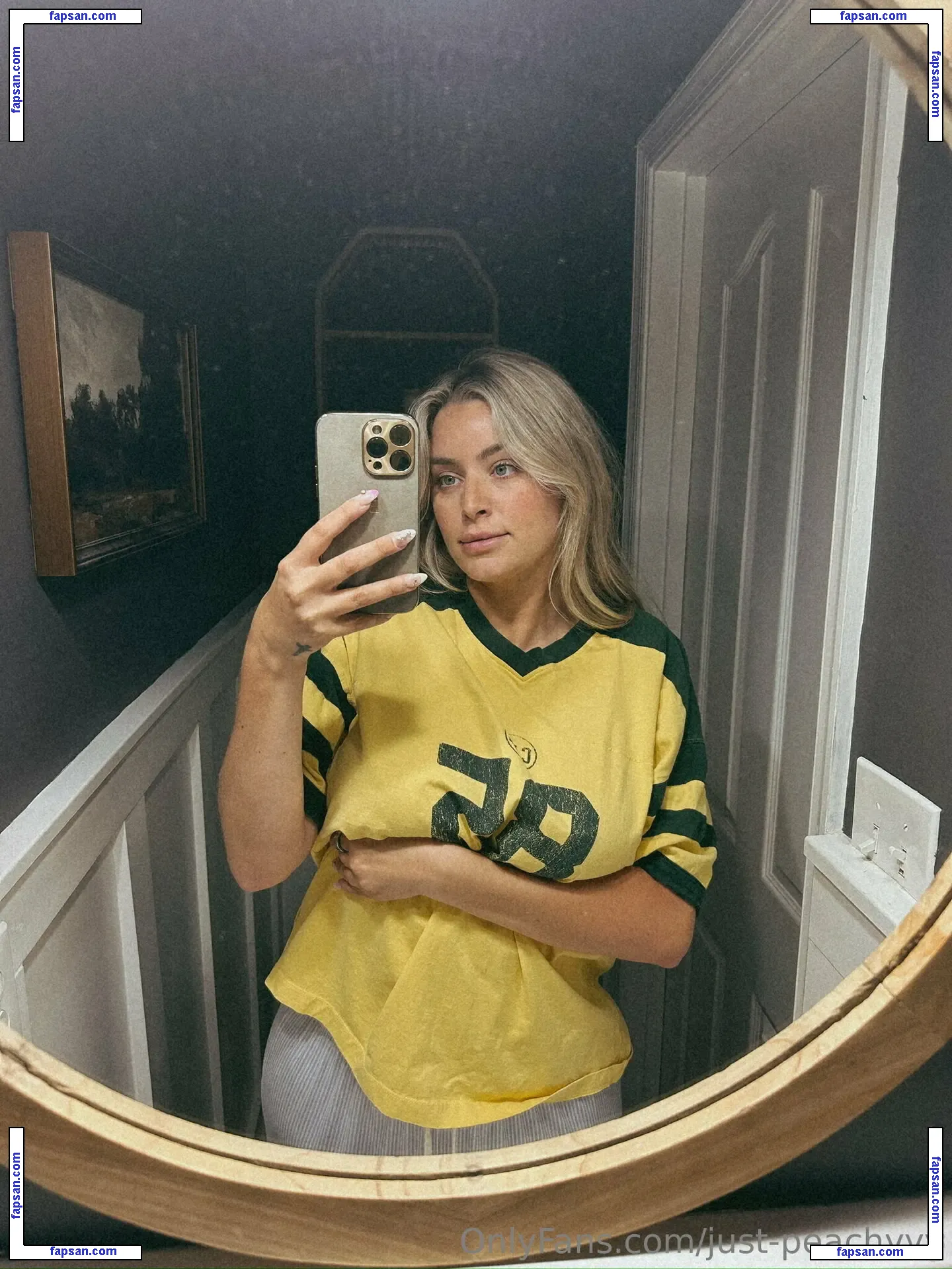 just-peachyyy nude photo #0009 from OnlyFans