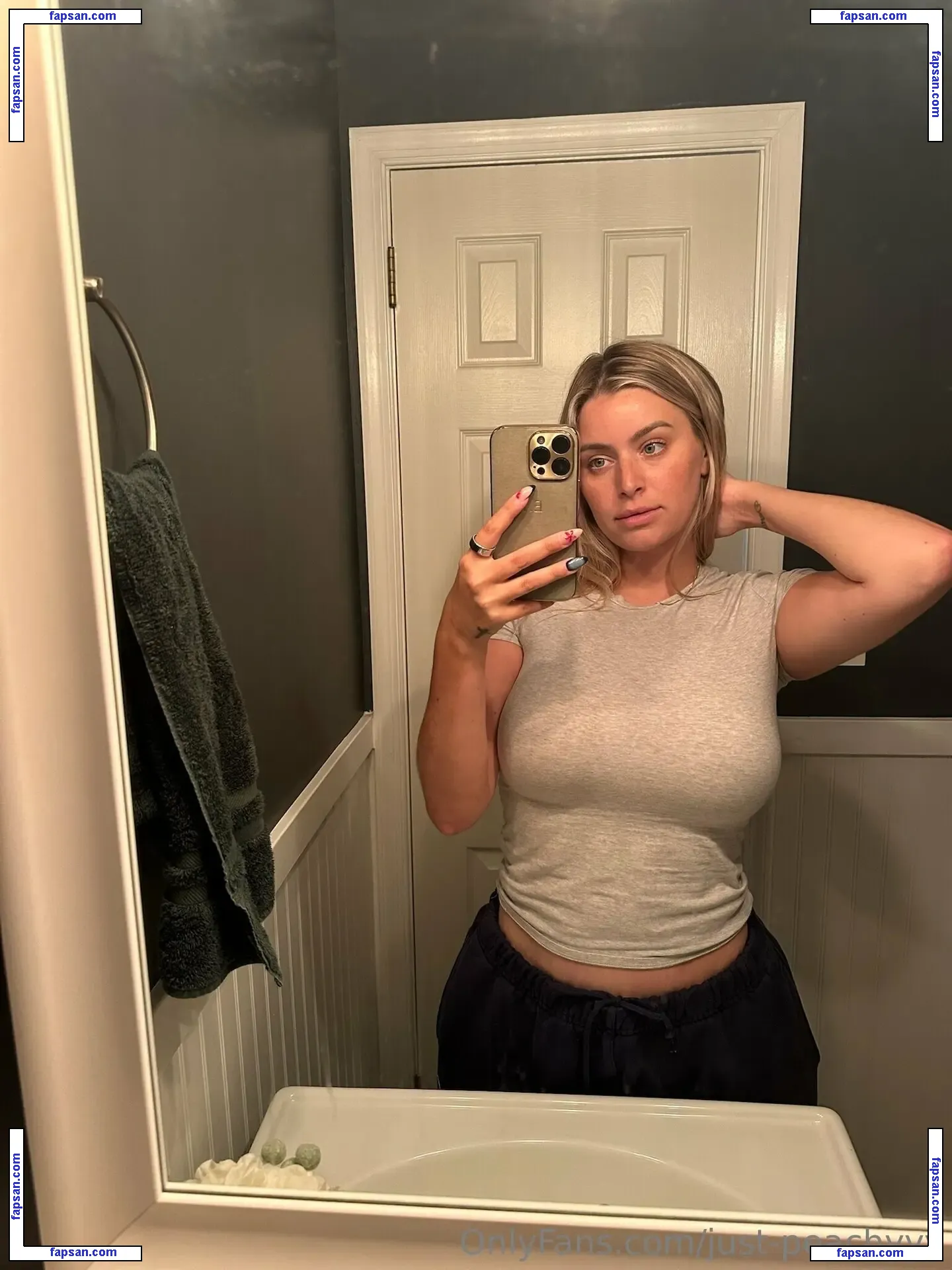 just-peachyyy nude photo #0012 from OnlyFans