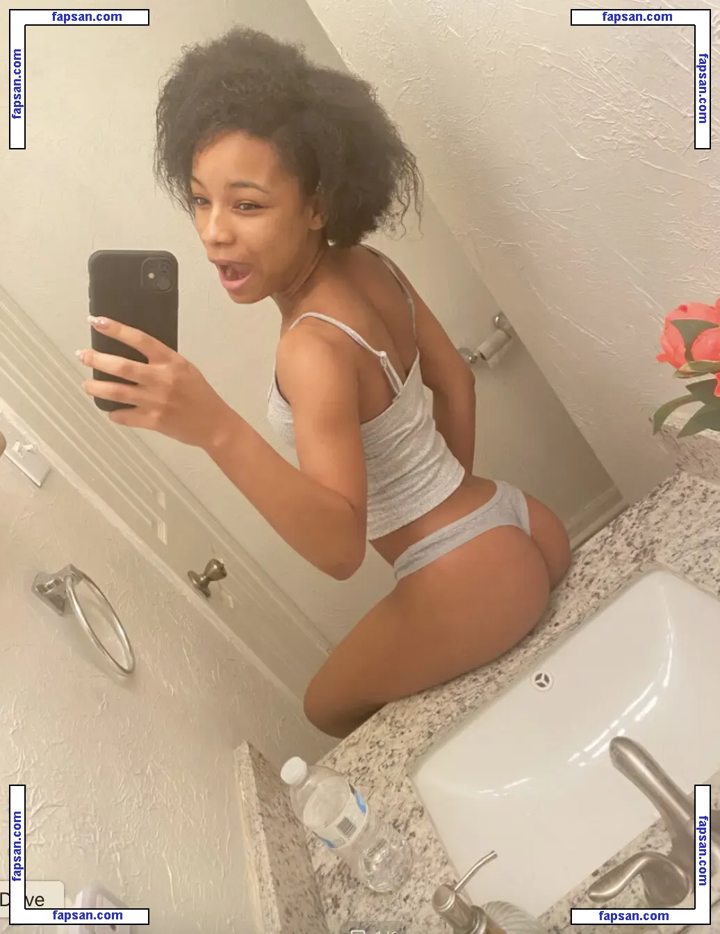 Justbreakfast nude photo #0011 from OnlyFans