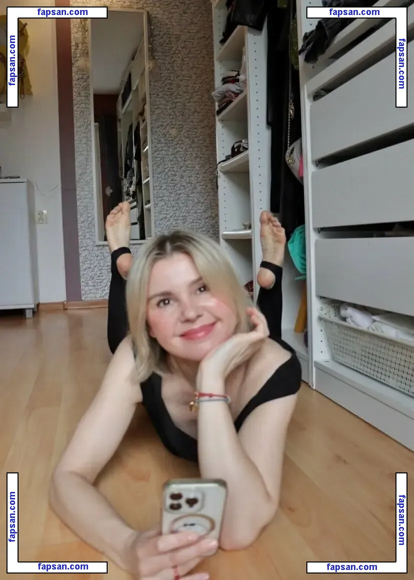 justmariisfeetofficial голая фото #0003 с Онлифанс
