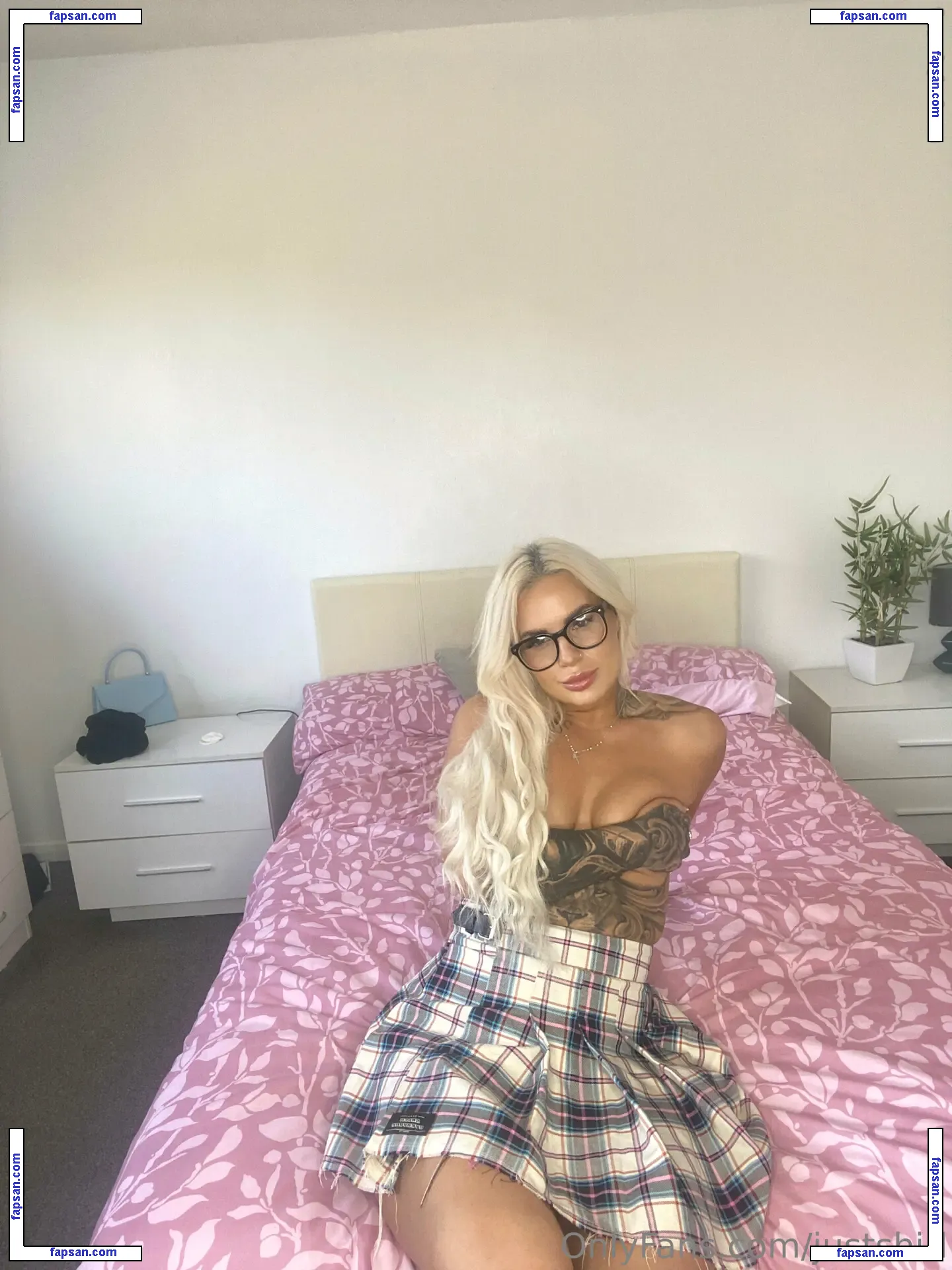 Justshirl nude photo #0017 from OnlyFans