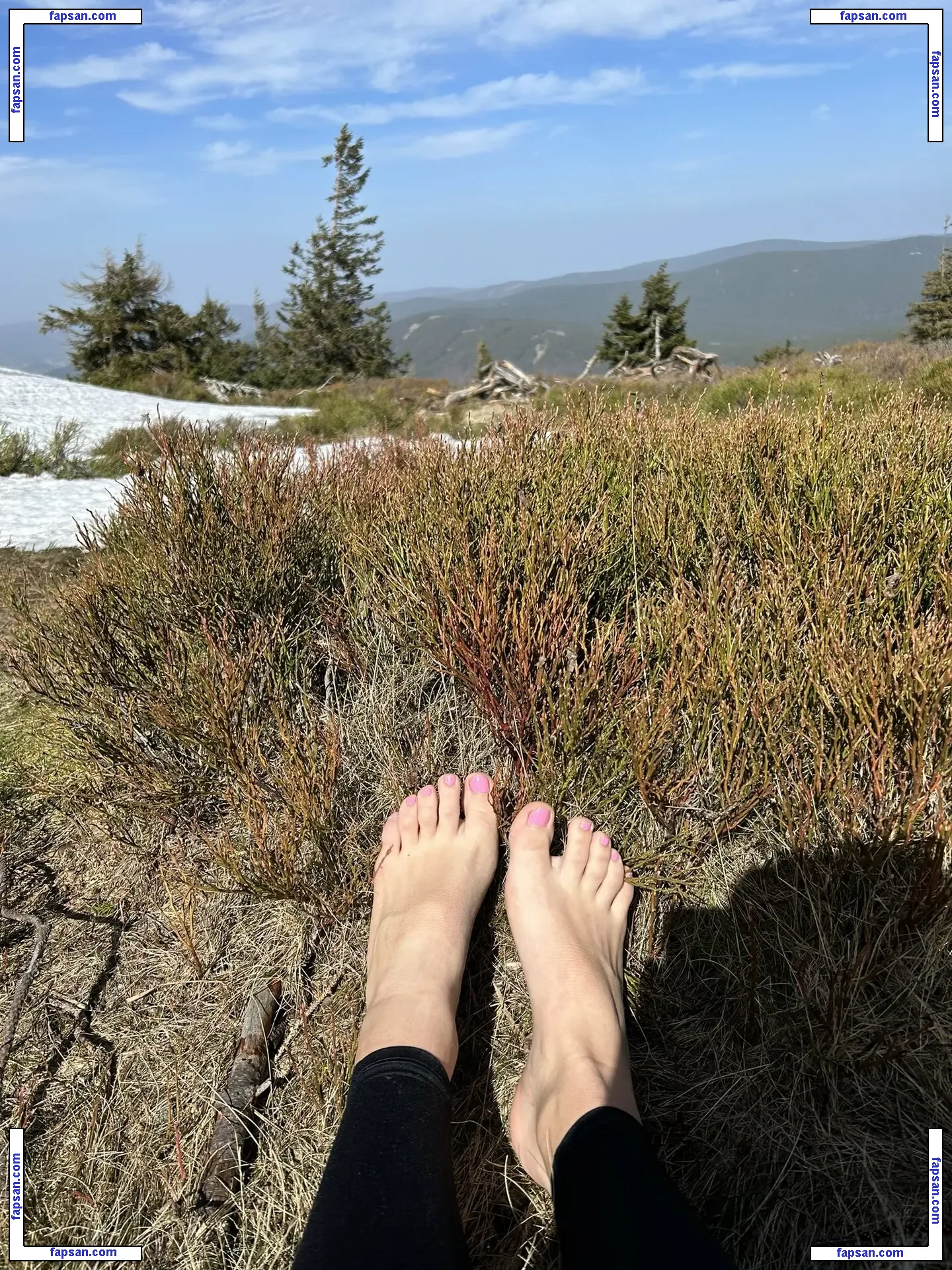 justvega голая фото #0003 с Онлифанс