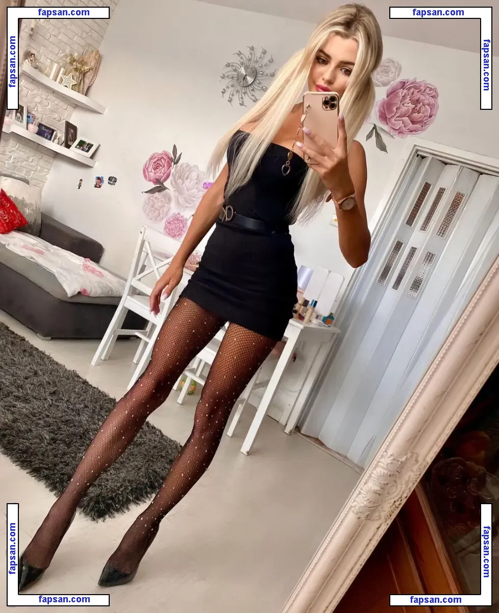 Justyna Jalowiecka nude photo #0026 from OnlyFans