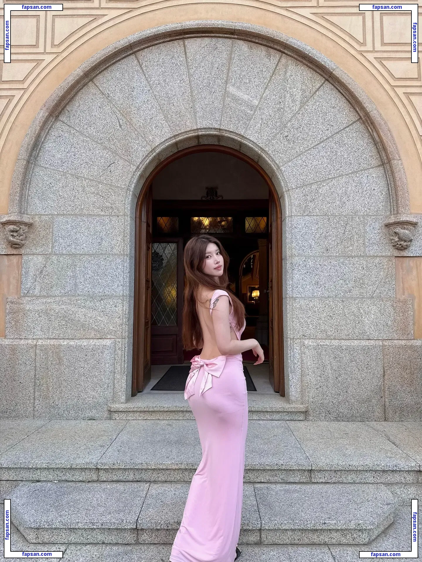 j.yce nude photo #0011 from OnlyFans