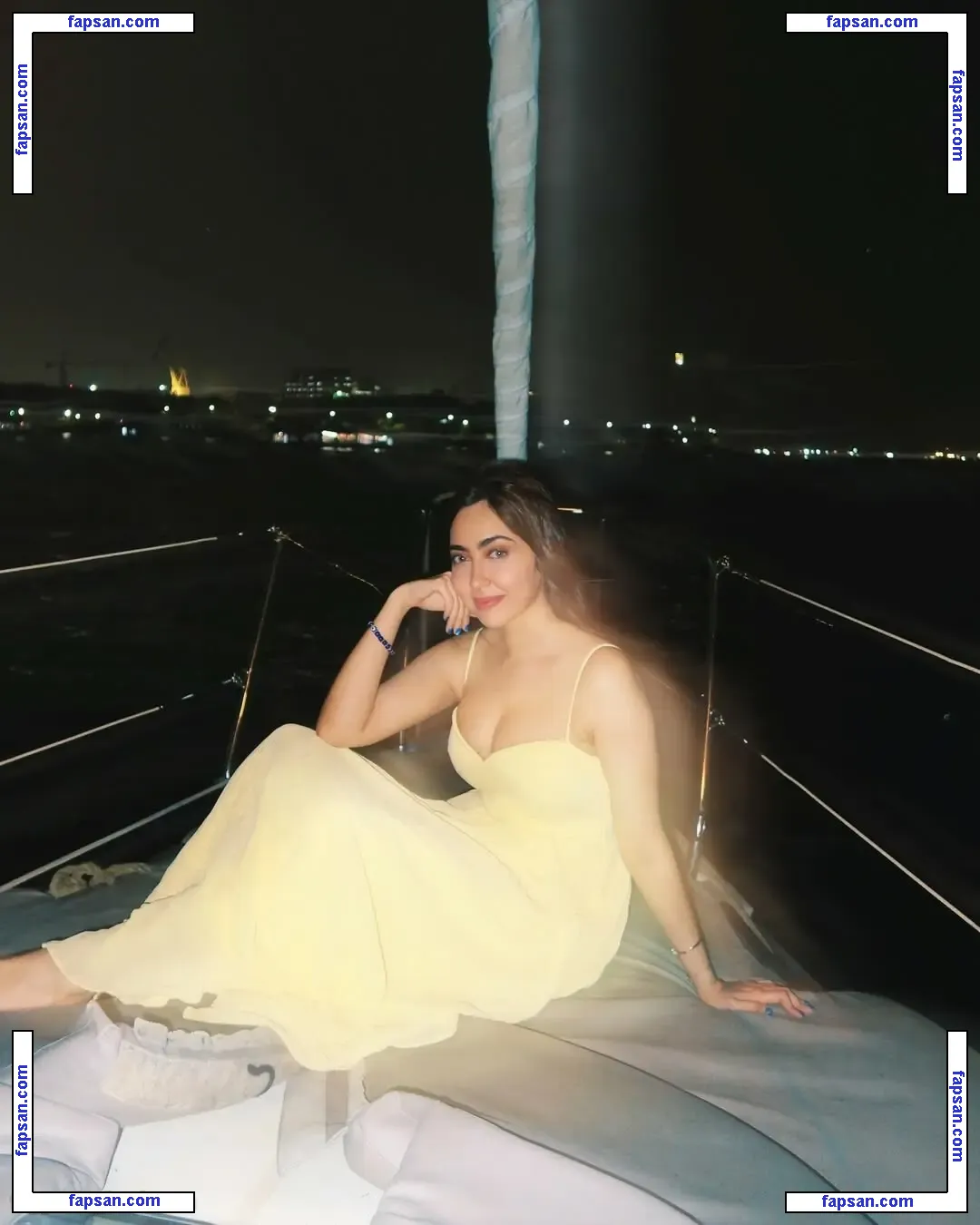 Kaashvi Hiranandani nude photo #0008 from OnlyFans